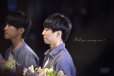 #王俊凯# #TFBOYS王俊凯# #TFBOYS# 150802偶像来了录制 cr：_StarryKarry_