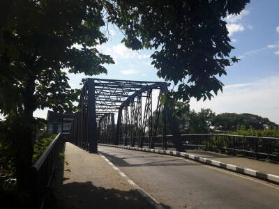 泰国清迈平河铁桥