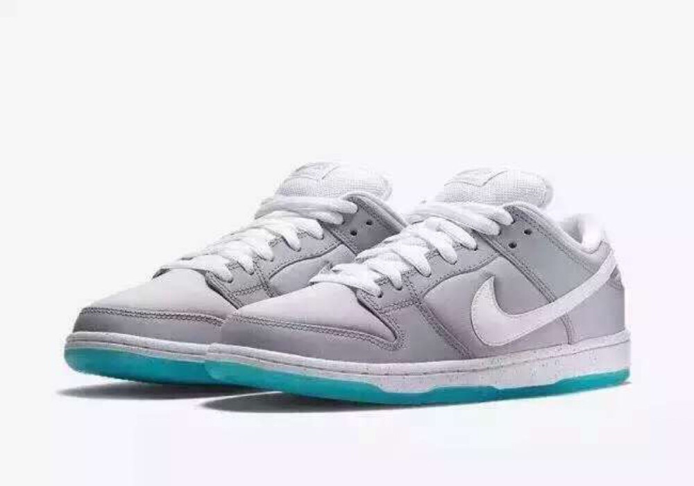 [嘴唇][嘴唇][嘴唇]狠货来袭❤️Nike SB Dunk Low “Air Mag” nike dunk sb 未来世界 超级灰色白 耐克SB泼墨灰绿 货号：313170-022 36-45～