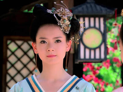 戚薇《美人心计》【馆陶公主】馆陶公主刘嫖，汉文帝和窦皇后之女，汉景帝的同胞姐姐。封馆陶公主，又因下嫁堂邑侯陈午，而称堂邑长公主，两人至少育有两子一女。她为汉武帝的姑姑，同时她的女儿陈氏是汉武帝的第一任…