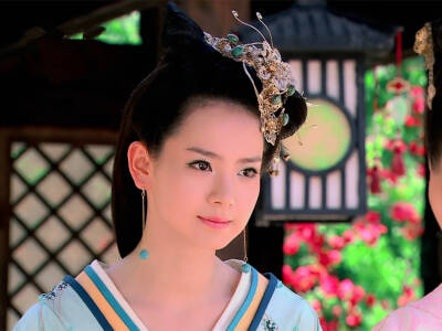 戚薇《美人心计》【馆陶公主】馆陶公主刘嫖，汉文帝和窦皇后之女，汉景帝的同胞姐姐。封馆陶公主，又因下嫁堂邑侯陈午，而称堂邑长公主，两人至少育有两子一女。她为汉武帝的姑姑，同时她的女儿陈氏是汉武帝的第一任…