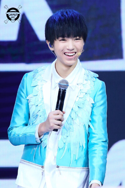 #王俊凯##TFBOYS王俊凯#crlogo