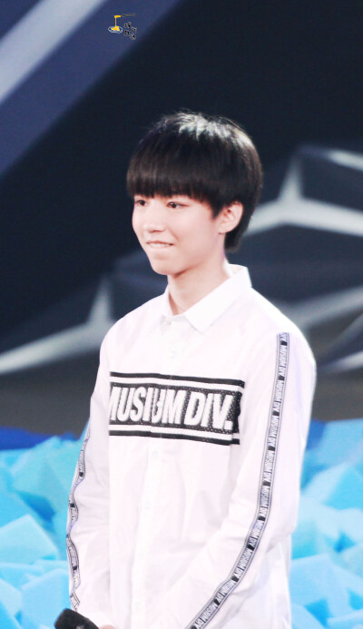 #王俊凯# #TFBOYS王俊凯# #TFBOYS#150818 挑战不可能cr：拔丝阿姨