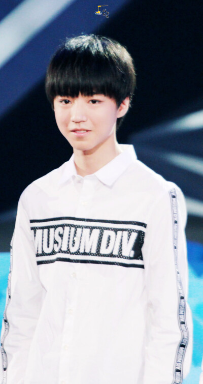 #王俊凯# #TFBOYS王俊凯# #TFBOYS#150818 挑战不可能cr：拔丝阿姨