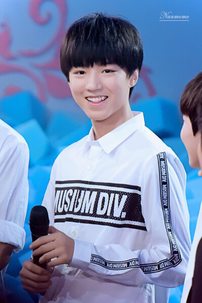 #王俊凯# #TFBOYS王俊凯# #TFBOYS#150818 挑战不可能cr：小领结Nanmomo