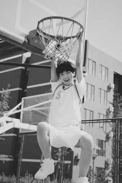 #王俊凱# #TFBOYS王俊凱# #TFBOYS# 飯修 cr：冷漠凱妹