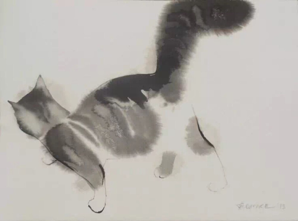  艺术家从小就在北美和欧洲之间移动，作品关注于自然世界的研究，利用了日本和中国的画笔，水彩，木炭以及手工纸，并激发出了他对材料之间不可预知的反应，画画至今他也形成了自己更为流畅和自由的风格。作品精美绝伦，每一幅作品都捕获到生命的本质和特征的东西，得到越来越多国际收藏家们的青睐。