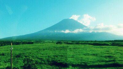 很幸运的看到了富士山