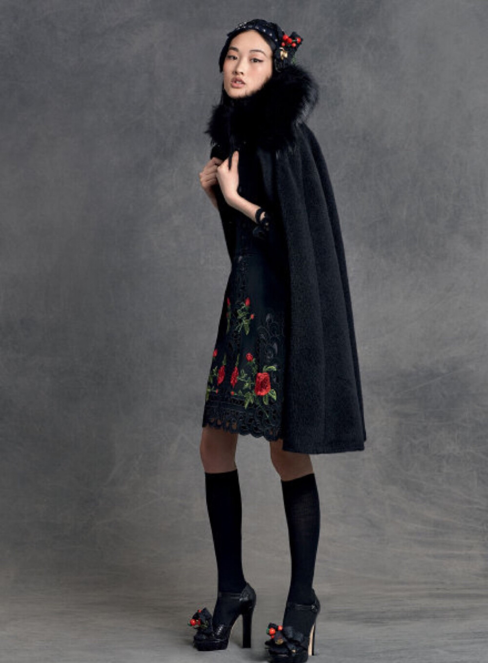 Dolce&amp;amp;Gabbana杜嘉班纳女装2015秋冬季新款搭配LOOKBOOK。李静雯出镜品牌秋冬以及Cameo系列lookbook！