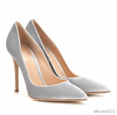 Gianvito Rossi天鹅绒高跟鞋