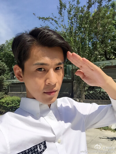 ＃乔振宇＃＃微博自拍＃＃好帅的兵哥哥（☆_☆）＃