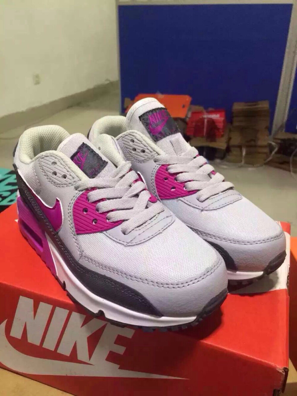 耐克女鞋Nike Air Max90女款运动鞋