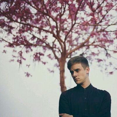 connor franta 男生头像 欧美