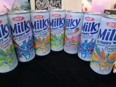 ✳️ 韩国知名品牌爆炸猴Milk碳酸饮料 四瓶/一套餐 此款专门为爱牛奶又爱碳酸又爱水果的宝贝制作的一款 水果牛奶碳酸 haha~ 四种口味 橘子牛奶/ 菠萝牛奶/草莓牛奶/原味浓牛奶碳酸✌️四种口味️ 买10瓶 送一瓶 欲购…