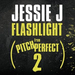 《Flashlight》是Jessie J为电影《Pitch Perfect 2》（完美音调2）献唱的原声歌曲，这首歌也很励志的说~中文名为《希望之光》简直就是棒棒哒(ง •̀_•́)ง