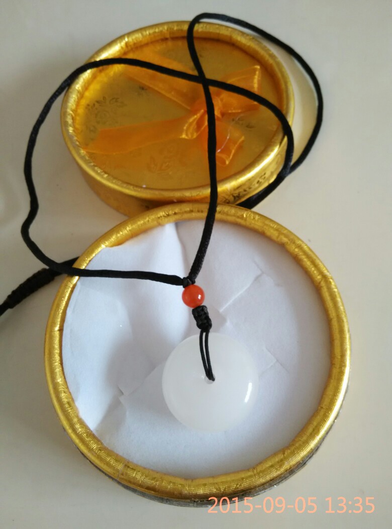 昆仑白玉平安扣