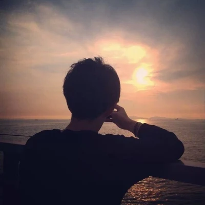 qq头像夕阳男头