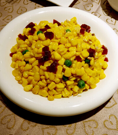 大鸭梨 松仁玉米