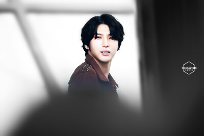 vixx leo 郑泽运 粑粑 主唱 vixx lr 笑的好好看