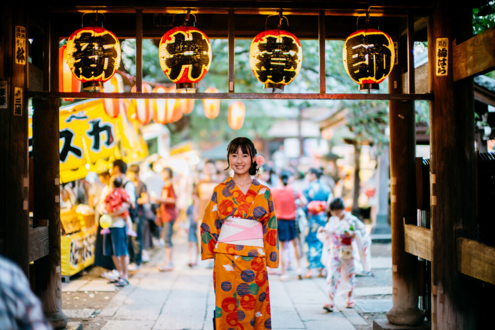 女孩子，要笑得漂亮……