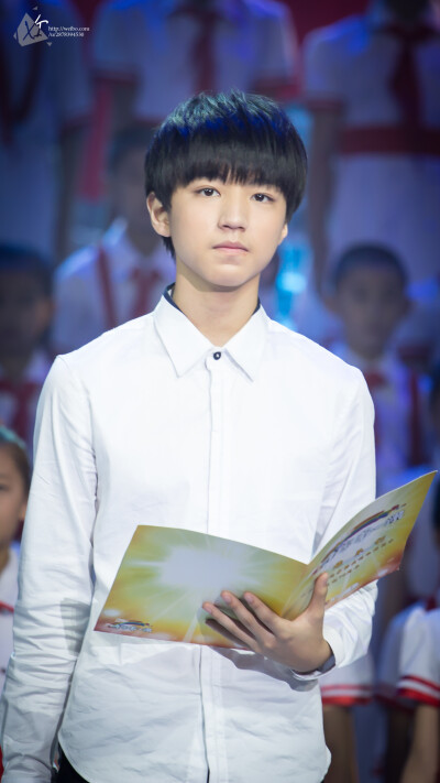 #王俊凯# #TFBOYS王俊凯# #TFBOYS#150820 开学第一课录制 cr：不冷静的希大人哟嘿