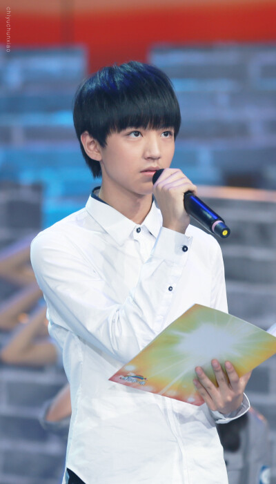 #王俊凯# #TFBOYS王俊凯# #TFBOYS#150820 开学第一课录制 cr：吃鱼春晓