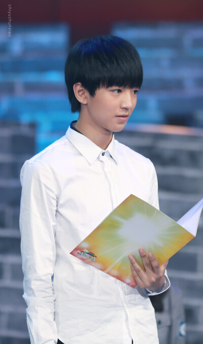 #王俊凯# #TFBOYS王俊凯# #TFBOYS#150820 开学第一课录制 cr：吃鱼春晓