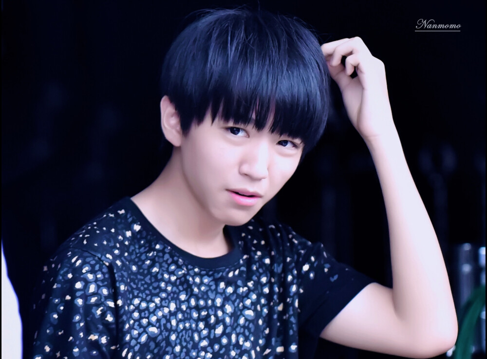 #王俊凯# #TFBOYS王俊凯# #TFBOYS#150904上班 cr：小领结nanmomo