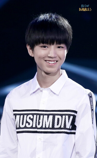 #王俊凯# #TFBOYS王俊凯# #TFBOYS#150818 挑战不可能 cr：BLOWBUBBLES王俊凯个站