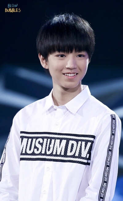 #王俊凯# #TFBOYS王俊凯# #TFBOYS#150818 挑战不可能 cr：BLOWBUBBLES王俊凯个站