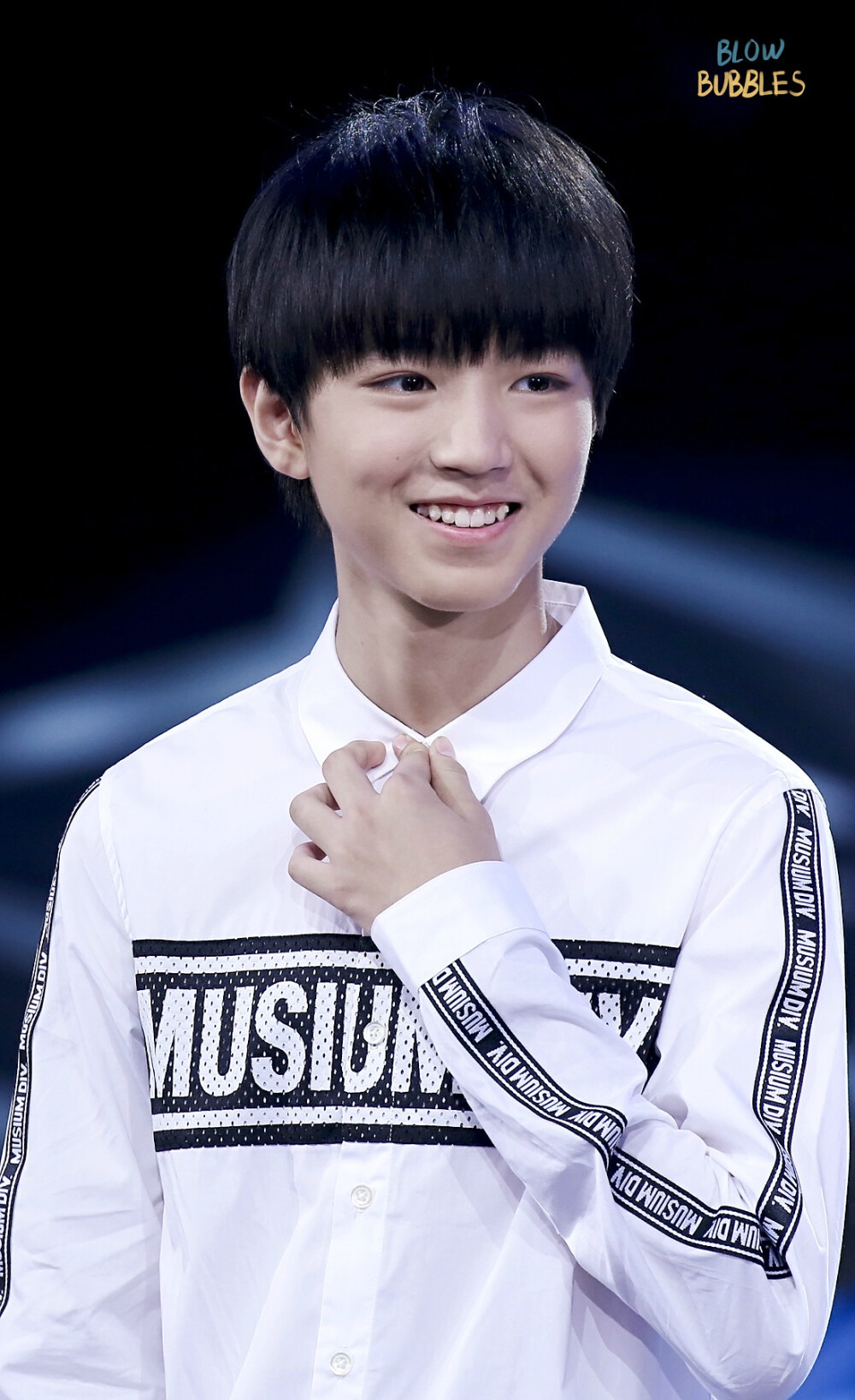 #王俊凯# #TFBOYS王俊凯# #TFBOYS#150818 挑战不可能 cr：BLOWBUBBLES王俊凯个站