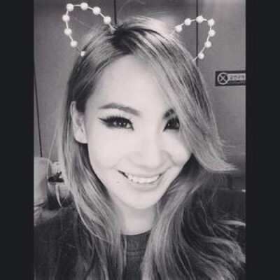 养眼壁纸 CL 李彩琳 2NE1