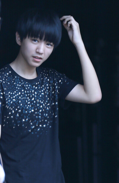 #王俊凯# #TFBOYS王俊凯# ^_^ 手臂