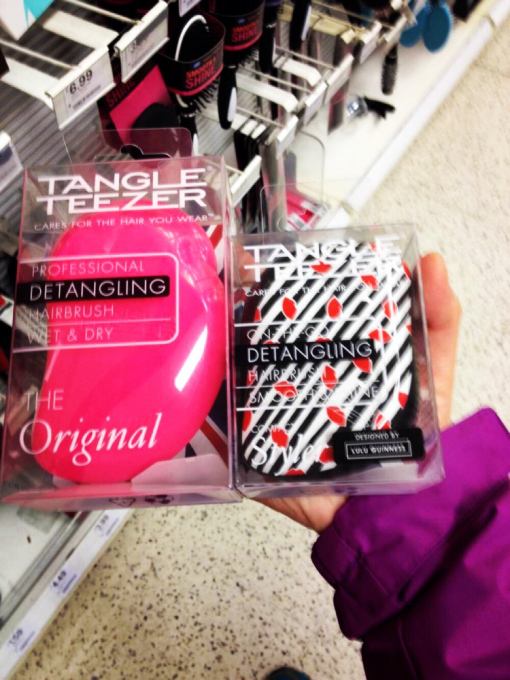 姐姐在格拉斯哥买Tangle Teezer，太美了