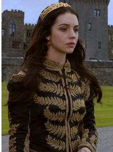 风中的女王ー奢华美服