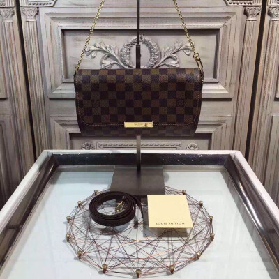 LouisVuttion Sac Triangle