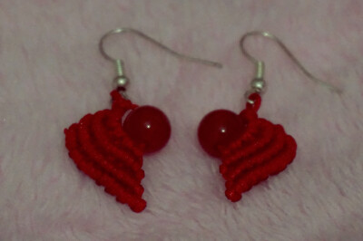 跟你注定要斗一辈子的人，是你自己。