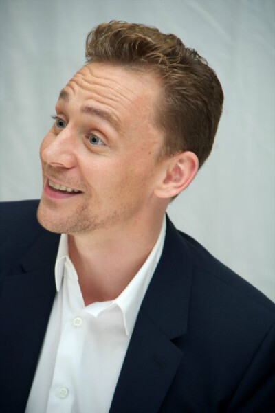 Tom Hiddleston