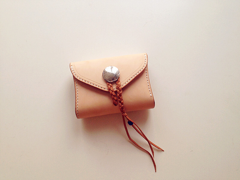 鹫见太郎 短款财布 钱包 钱夹 意大利植鞣革