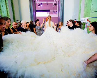 Giambattista Valli Haute Couture F/W 2015 - Backstage.