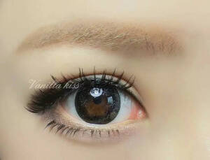 #美瞳#雪花秀黑色 巧克力色的是金色雪花  黑色的是银色雪花  一点也不夸张  恰到好处的美