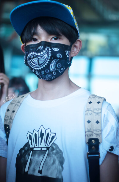 TFBOYS王源 150802重庆赴北京 cr:仙仙Niiicole