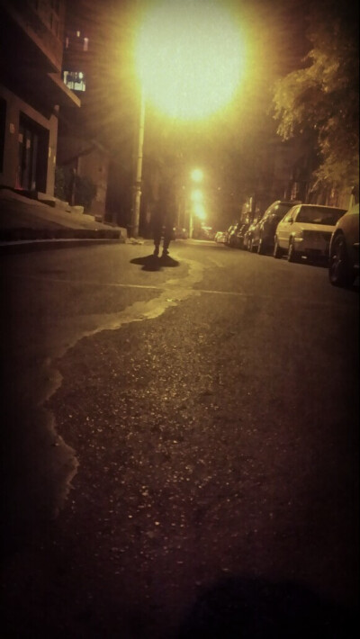 在你面前我愿褪去我一身的骄傲