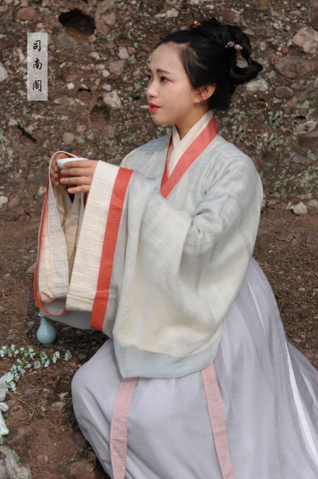 【司南阁】汉服 交领襦裙 广袖 魏晋风度 ——朝露.
