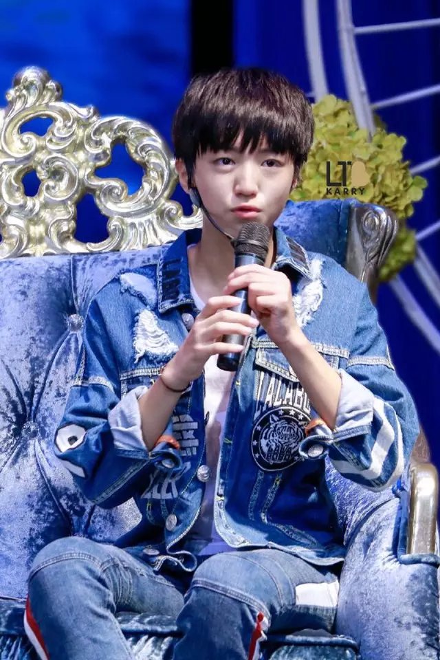 #王俊凯##TFBOYS王俊凯#蟹老板生日快乐。crlogo