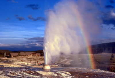 iGola-yellowstone-黄石公园里的彩虹之光