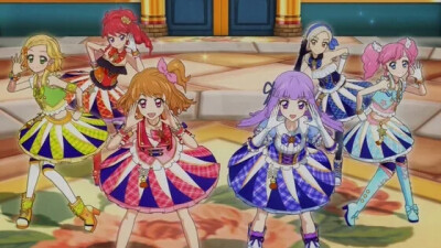 偶像活动第三季完结了心情有些(ToT)但想想第四季就要来了心情一下子(○'ω'○)