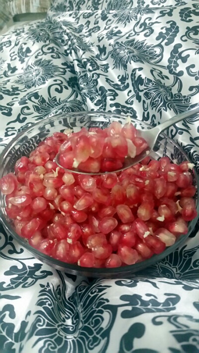 这才是吃石榴的正确打开方式