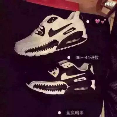 中秋推特价买一送一nike max90鲨鱼 黑白配色两层皮 绝对市面最高品质拒绝low货这款式，这配色，你确定hold的住么？编号：61705 p410包邮~\(≧▽≦)/~