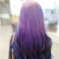 紫色头发